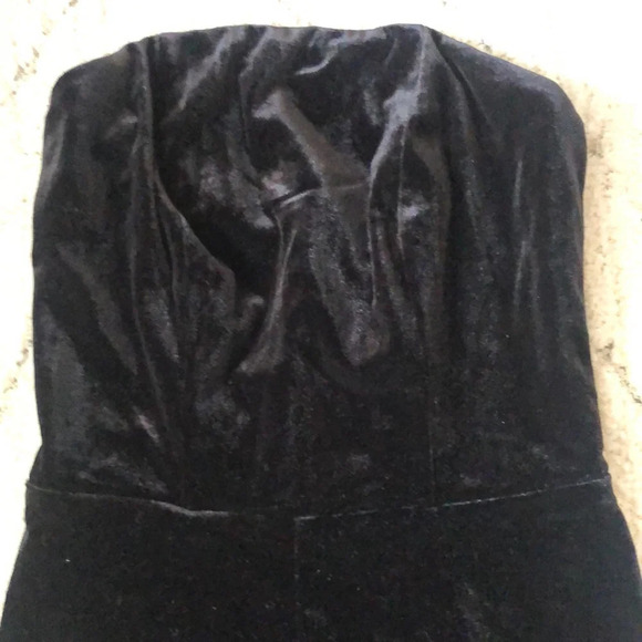 Revolve Superdown Xandra velvet  jumpsuit, NWT, size XXS - Picture 3 of 6